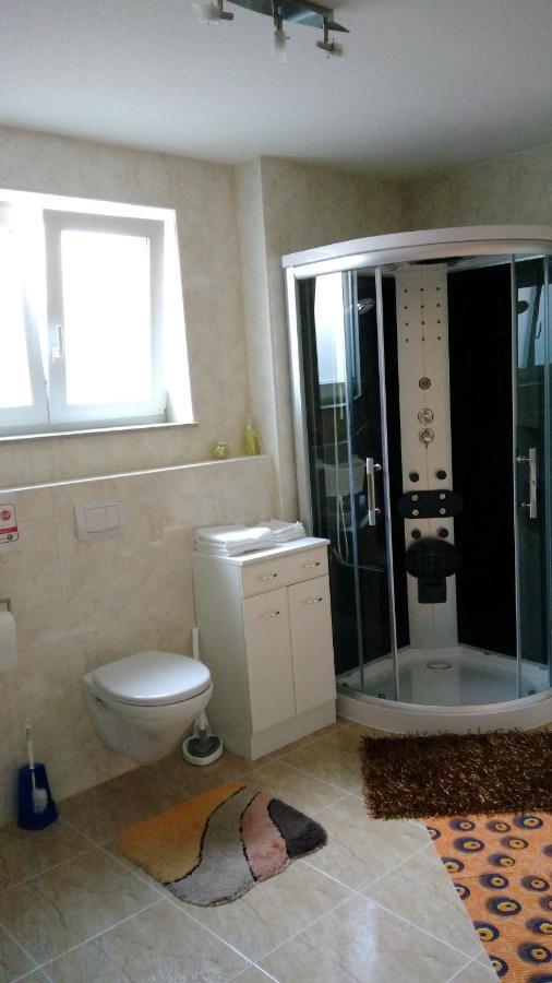 Ferienwohnung Keil Лар Екстериор снимка